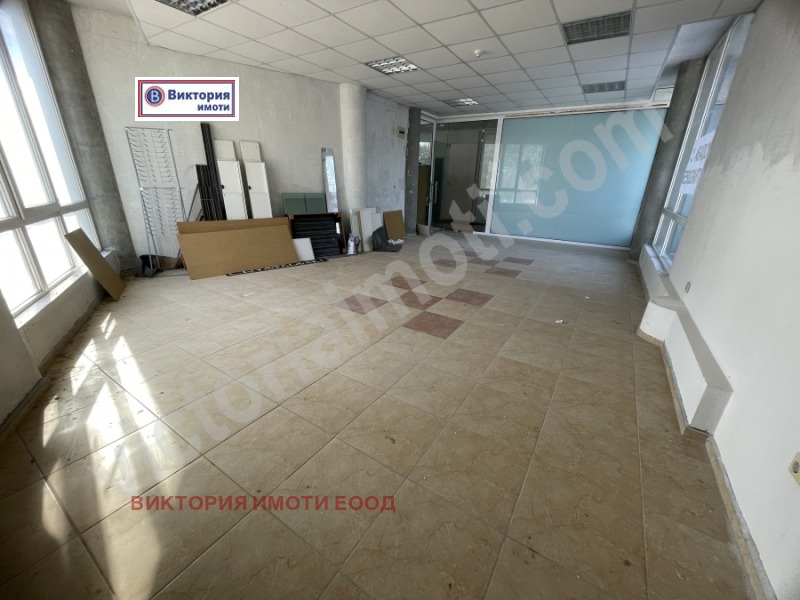 Продава МАГАЗИН в град Велико Търново, Център - 46 кв.м / 57 000 € » 111 482.31 лв., ВИКТОРИЯ ИМОТИ ЕООД