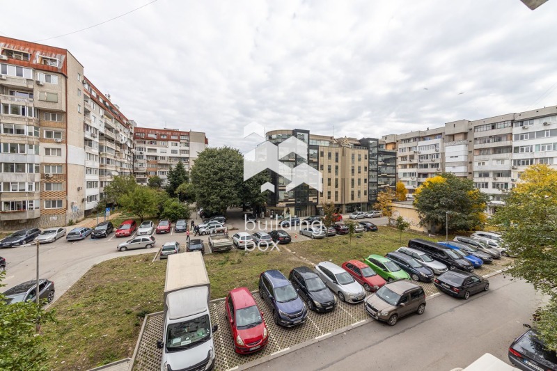 Продава 3-СТАЕН, гр. Варна, Лятно кино Тракия, снимка 2 - Апартаменти - 52477775