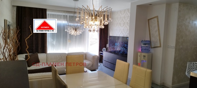 De vânzare  3 dormitoare Șumen , Țentâr , 180 mp | 81362129 - imagine [4]