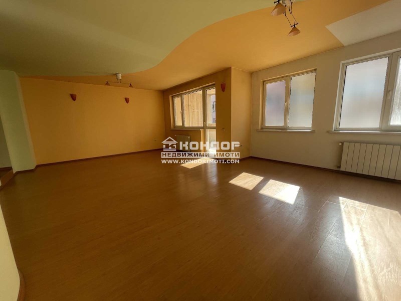 À venda  Casa Plovdiv , Centar , 582 m² | 96980582 - imagem [4]