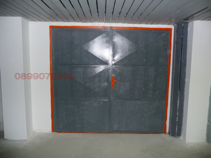 Продава ГАРАЖ, ПАРКОМЯСТО, гр. Варна, Бриз