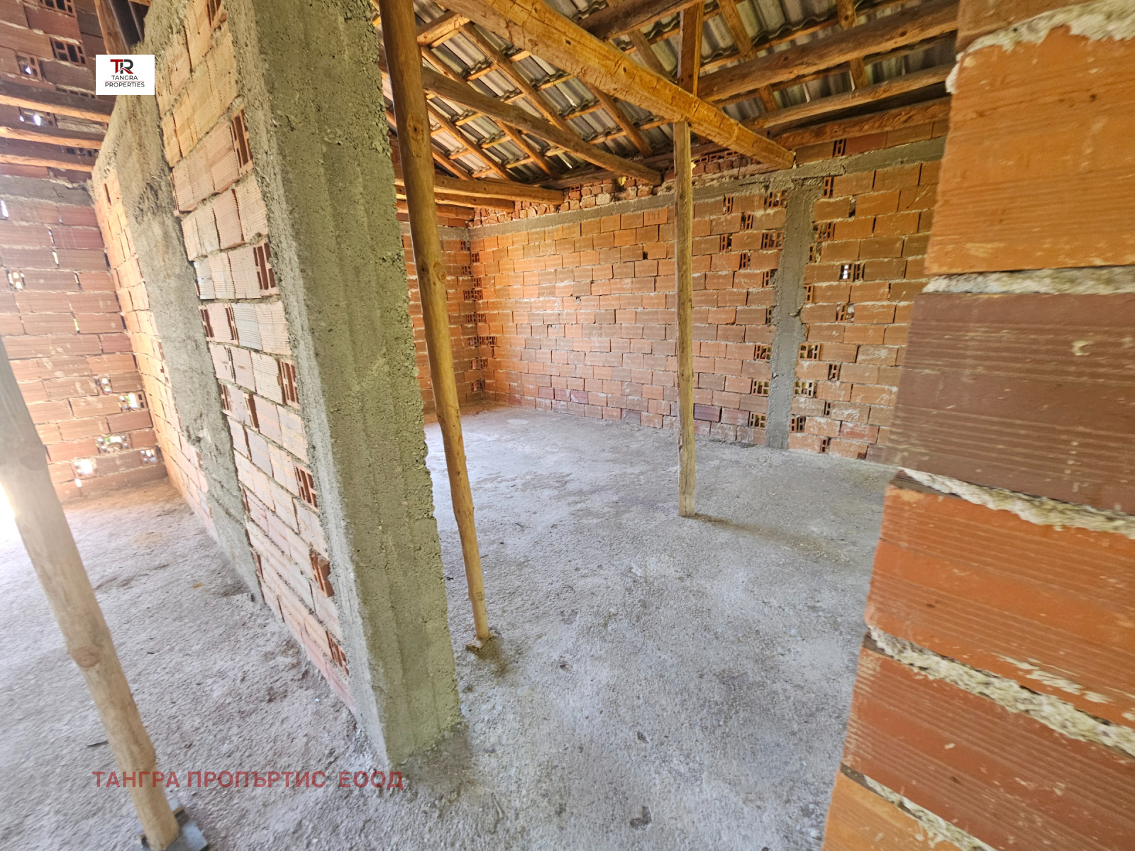 Продава КЪЩА, с. Лобош, област Перник, снимка 9 - Къщи - 55076734