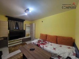 Etajul casei Promișlena zona - Sever, Dobrici