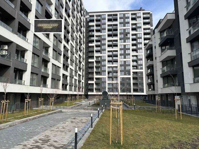 Продава 2-СТАЕН, гр. София, Сердика