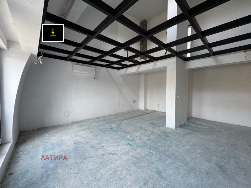 Till salu  Etagevåning Sofia , Manastirski livadi , 121 kvm | 34358847 - bild [2]