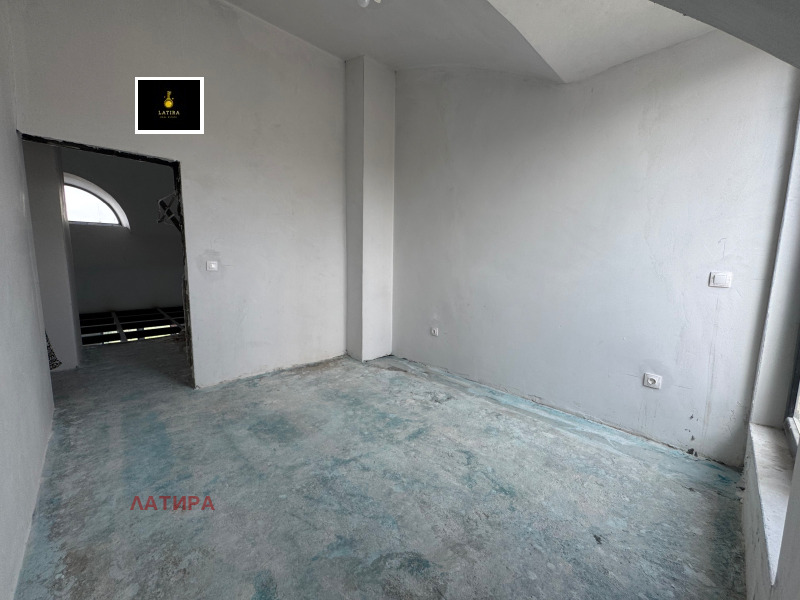 Till salu  Etagevåning Sofia , Manastirski livadi , 121 kvm | 34358847 - bild [9]