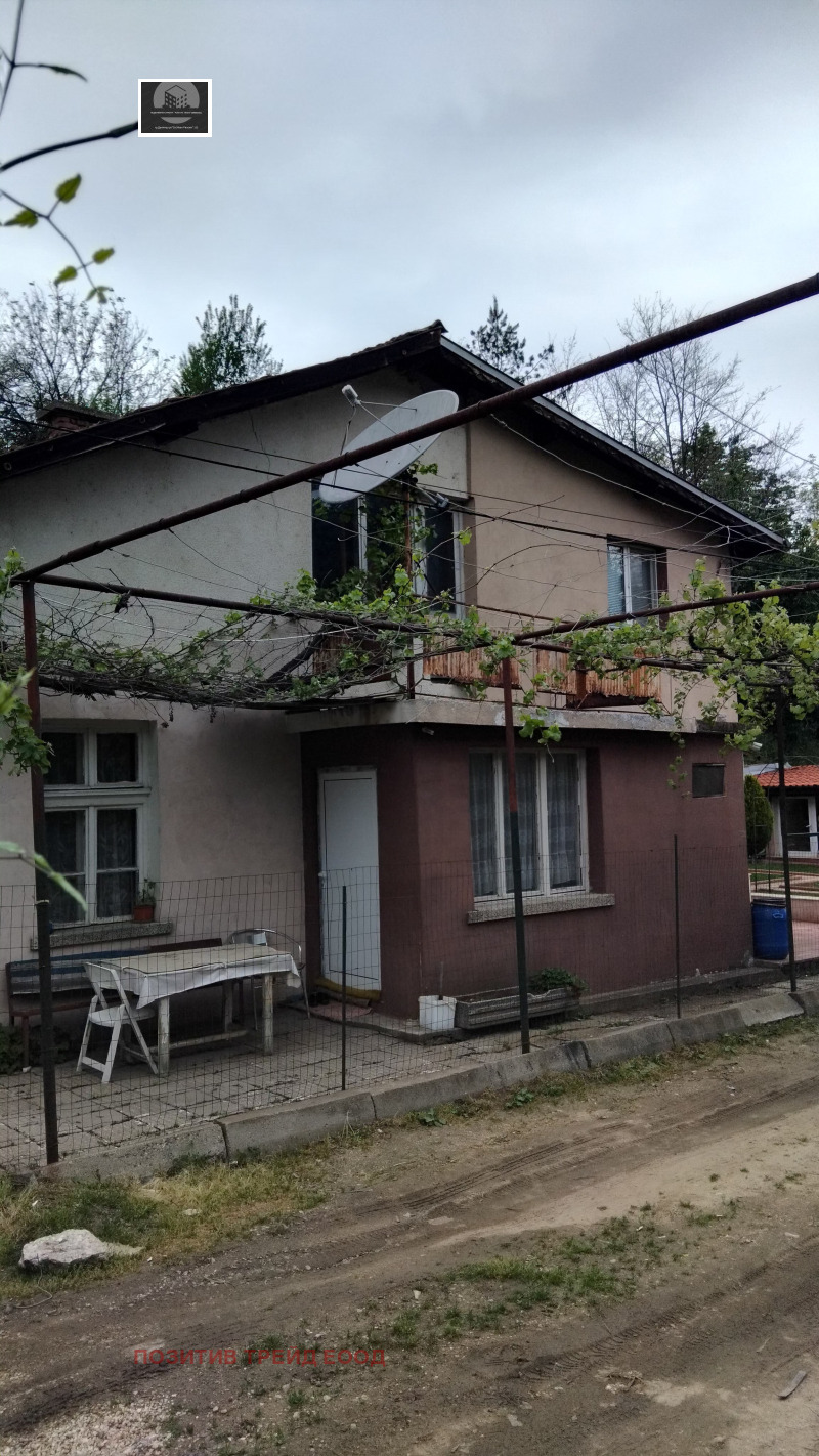 Продава  Къща област Кюстендил , гр. Дупница , 177 кв.м | 84104243