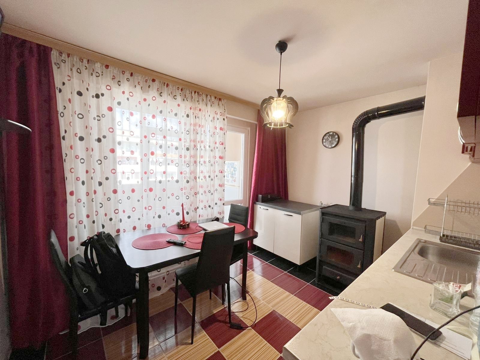 Продава 3-СТАЕН, гр. Шумен, Тракия, снимка 4 - Апартаменти - 54940576