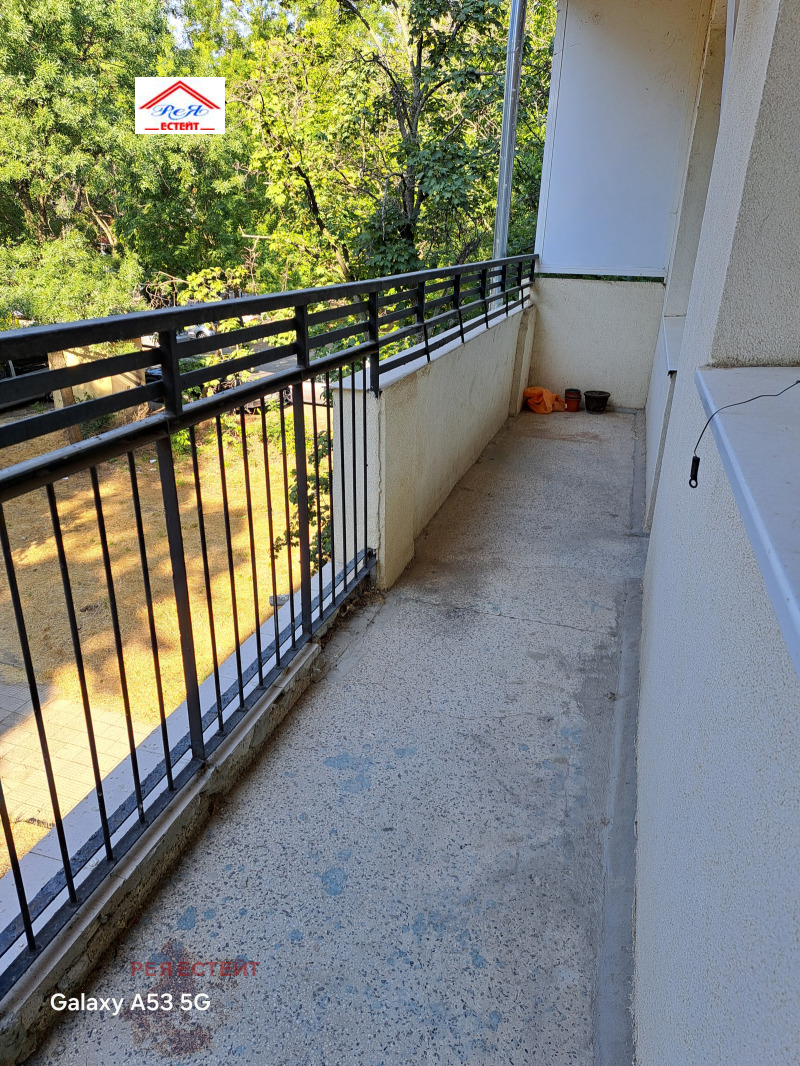 Продава  3-стаен град Плевен , Сторгозия , 81 кв.м | 75023208 - изображение [2]
