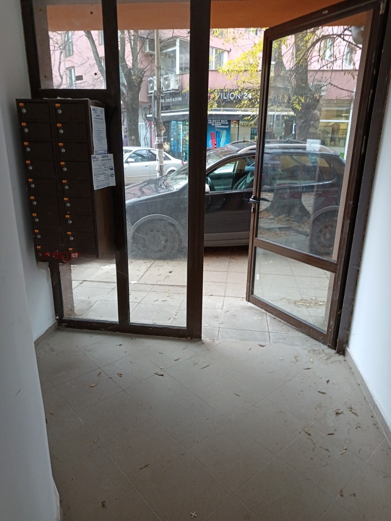 Продава 3-СТАЕН, гр. София, Лагера, снимка 5 - Апартаменти - 52550048