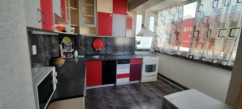 Продава  4-стаен град Плевен , Широк център , 137 кв.м | 44255415 - изображение [5]