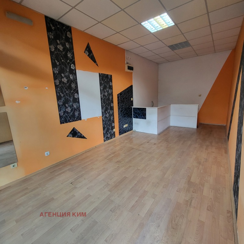 Eladó  Üzlet Sofia , Reduta , 59 négyzetméter | 94438855