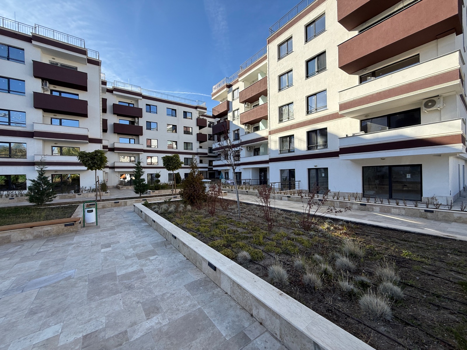 Продава 2-СТАЕН, гр. Перник, Изток, снимка 2 - Апартаменти - 56439710