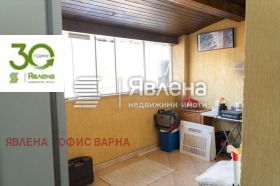 3-стаен град Варна, Операта 16