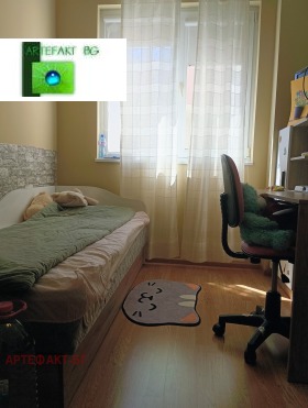 ����� ������� 4-�����,���� �������, ����>