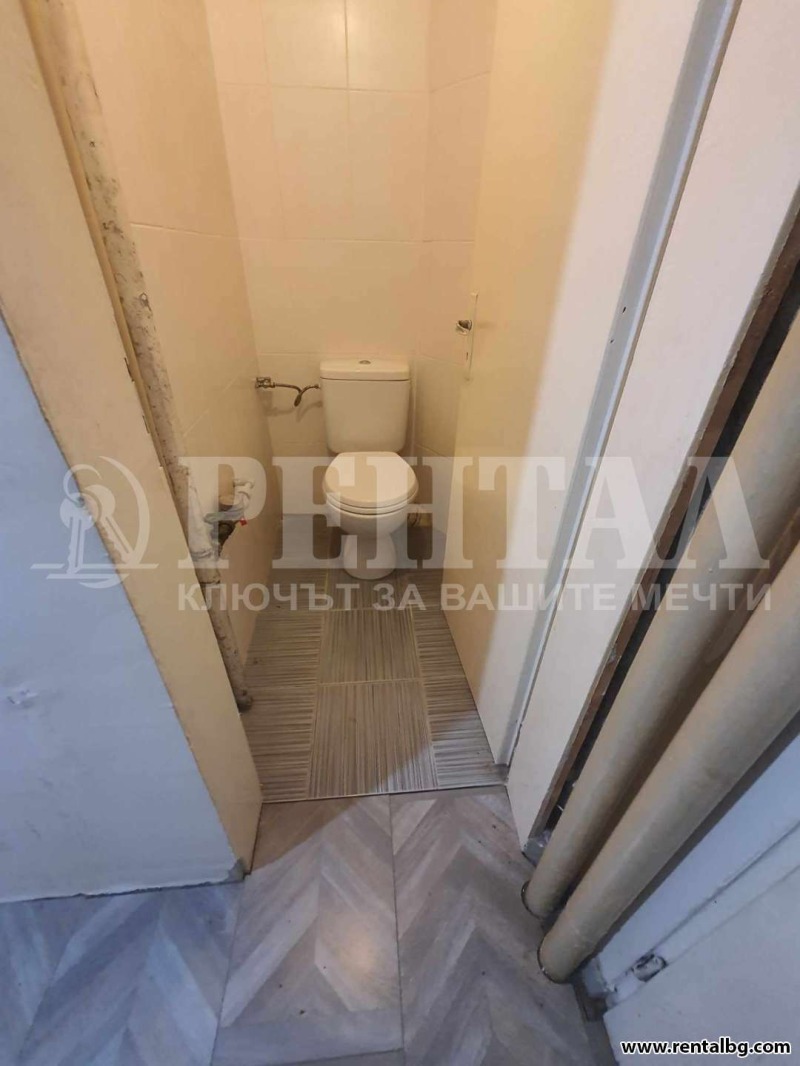 Myytävänä  2 makuuhuonetta Plovdiv , Tsentar , 105 neliömetriä | 40658193 - kuva [14]