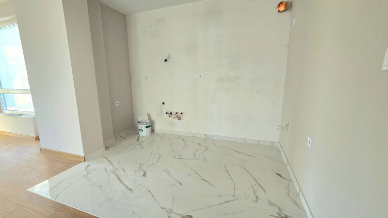 Продава 3-СТАЕН, гр. Велико Търново, Център, снимка 8 - Апартаменти - 52236613