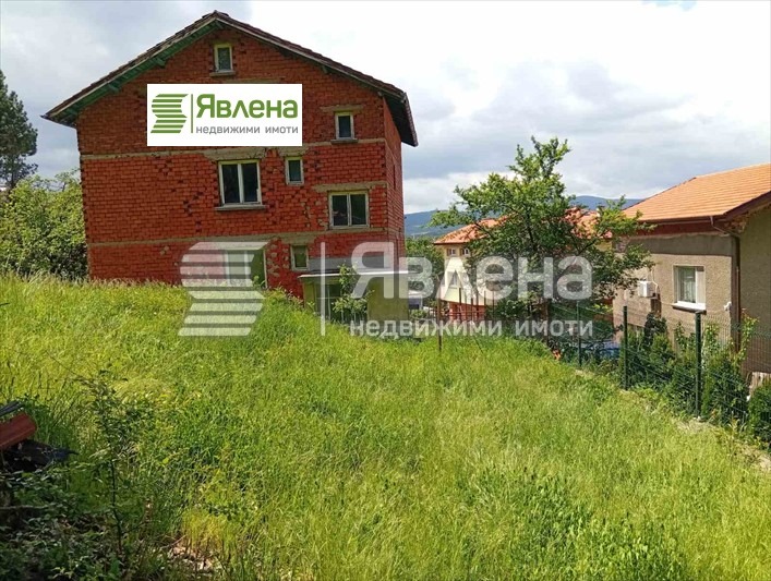 Till salu  Hus Pernik , Iztok , 368 kvm | 59342753 - bild [7]