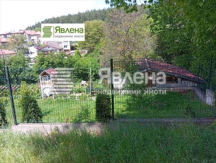 Till salu  Hus Pernik , Iztok , 368 kvm | 59342753 - bild [9]