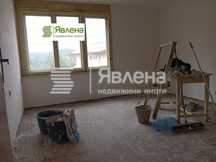 Till salu  Hus Pernik , Iztok , 368 kvm | 59342753 - bild [4]