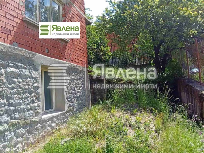 Till salu  Hus Pernik , Iztok , 368 kvm | 59342753 - bild [12]