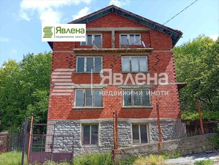 Till salu  Hus Pernik , Iztok , 368 kvm | 59342753