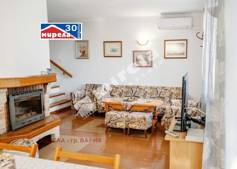 Продава КЪЩА, гр. Балчик, област Добрич, снимка 3 - Къщи - 52721481