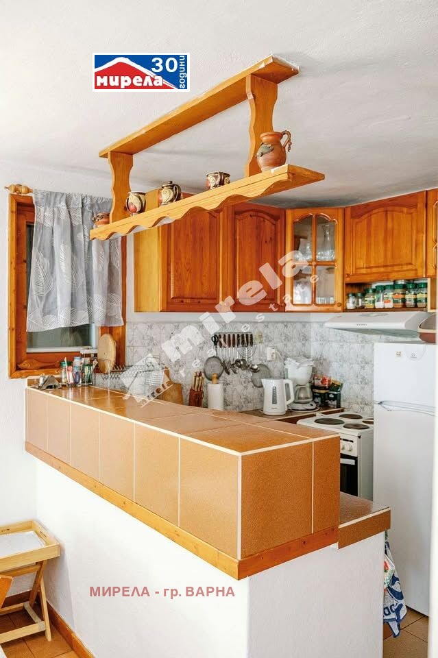 Продава КЪЩА, гр. Балчик, област Добрич, снимка 13 - Къщи - 52721481