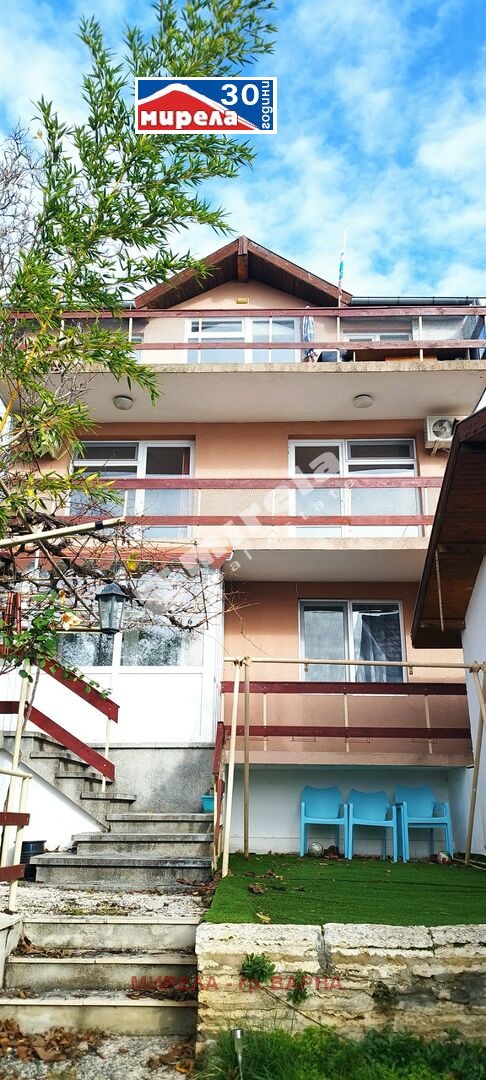 Продава КЪЩА, гр. Балчик, област Добрич, снимка 2 - Къщи - 52721481