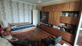 Продава  3-стаен, град София
