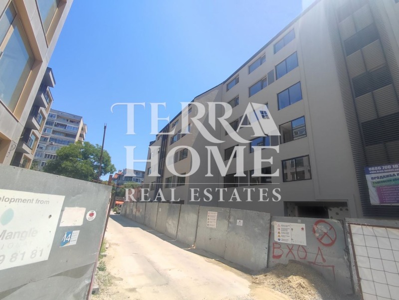 De vânzare  2 dormitoare Varna , Țentâr , 136 mp | 51754462 - imagine [14]