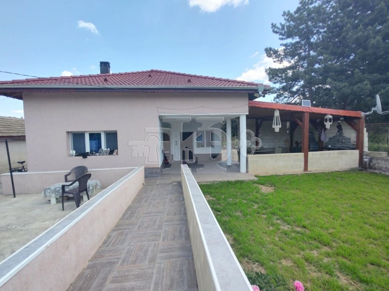 Eladó  Ház régió Dobrich , Karapelit , 90 négyzetméter | 98626359