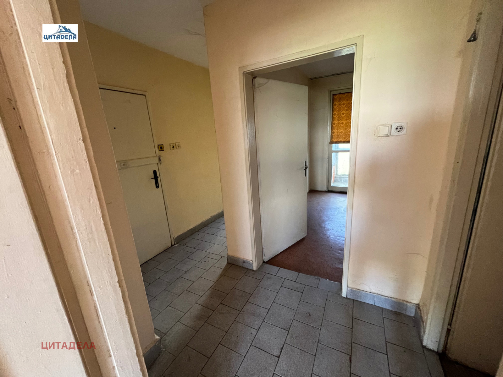 Продава 3-СТАЕН, гр. Стара Загора, Център, снимка 3 - Апартаменти - 54225902