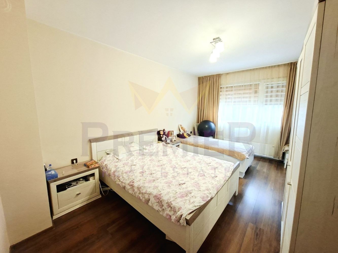 Продава 3-СТАЕН, гр. Варна, Цветен квартал, снимка 5 - Апартаменти - 54363396