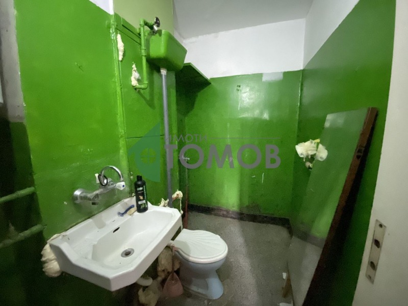Продава  2-стаен град Шумен , Боян Българанов 1 , 76 кв.м | 35860269 - изображение [7]