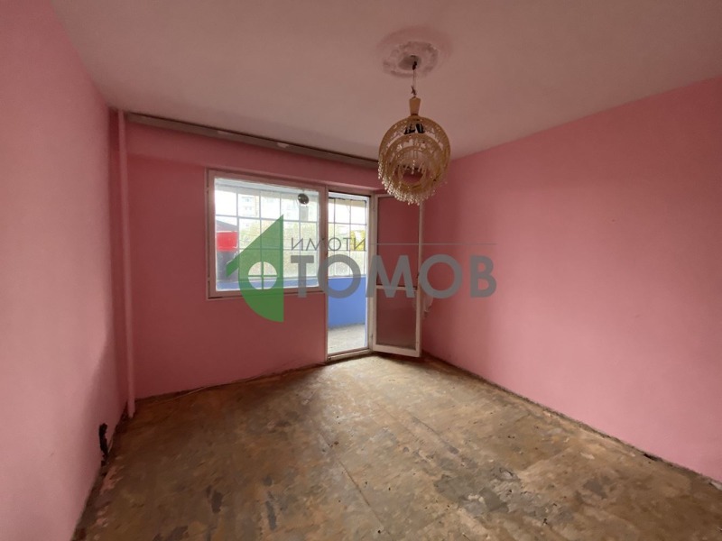 Продава  2-стаен град Шумен , Боян Българанов 1 , 76 кв.м | 35860269 - изображение [3]