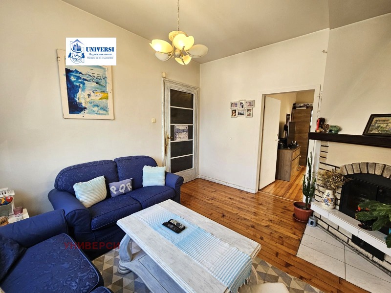 Продава 3-СТАЕН, гр. София, Център, снимка 2 - Апартаменти - 53355601