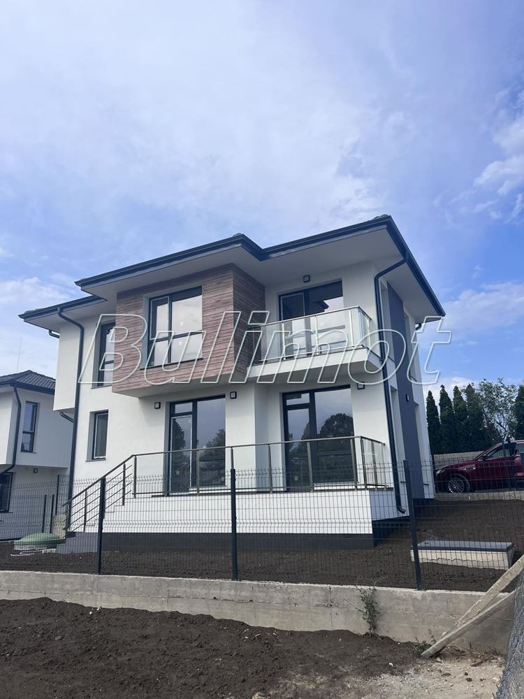 Продава  Къща град Варна , м-т Горна Трака , 140 кв.м | 33635475