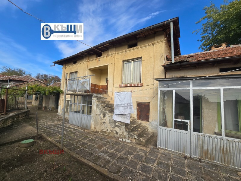 Продава КЪЩА, с. Горна Липница, област Велико Търново