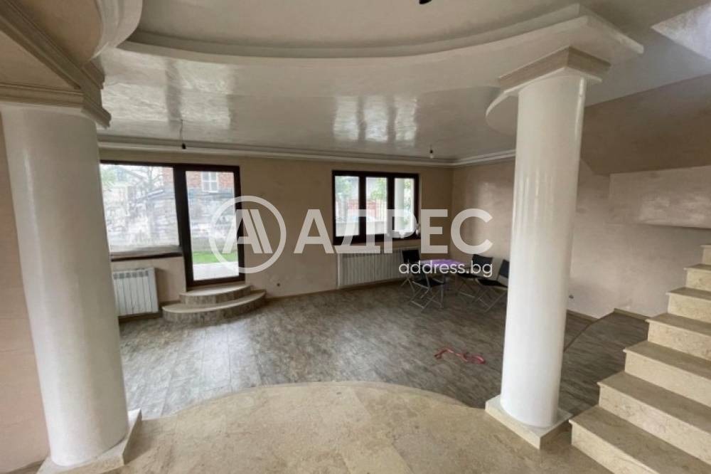 Продава КЪЩА, гр. София, Орландовци