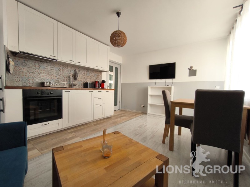 Продава 2-СТАЕН, гр. Варна, Център, снимка 2 - Апартаменти - 52641186