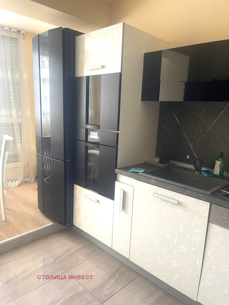 Продава 3-СТАЕН, гр. Русе, Възраждане, снимка 2 - Апартаменти - 53558409