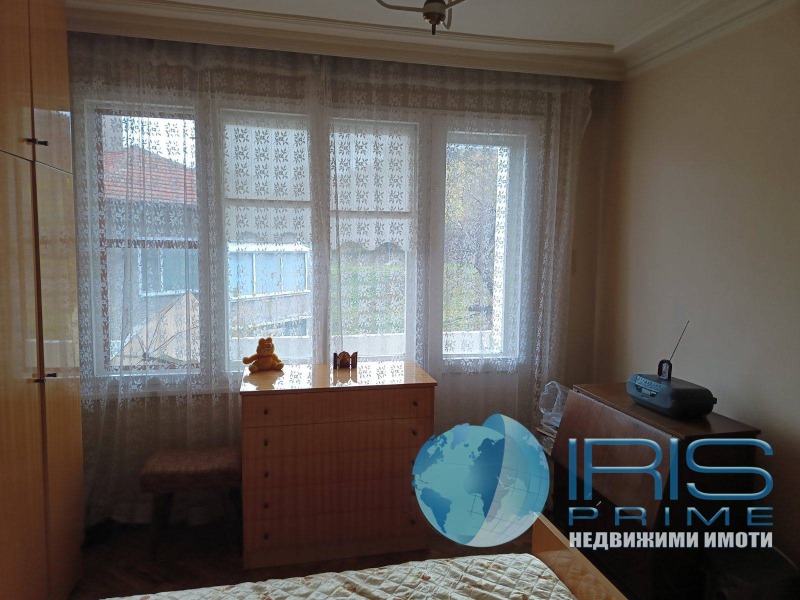 Продава МНОГОСТАЕН, гр. Шумен, Куршун чешма, снимка 12 - Апартаменти - 52534735