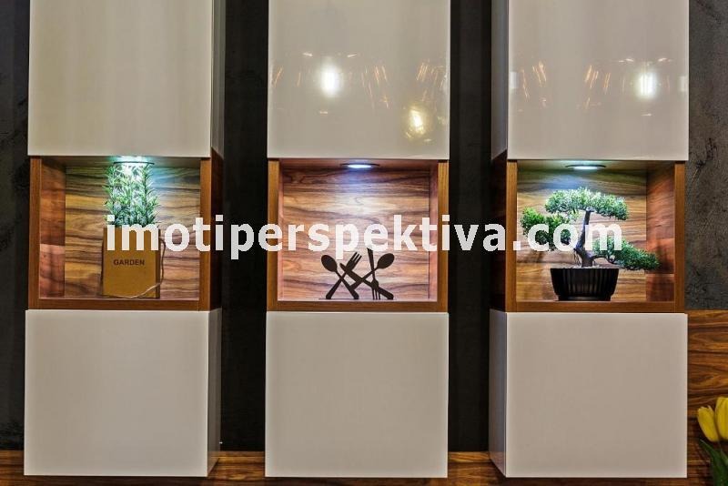 Продава ЕТАЖ ОТ КЪЩА, гр. Пловдив, Център, снимка 7 - Етаж от къща - 46691360