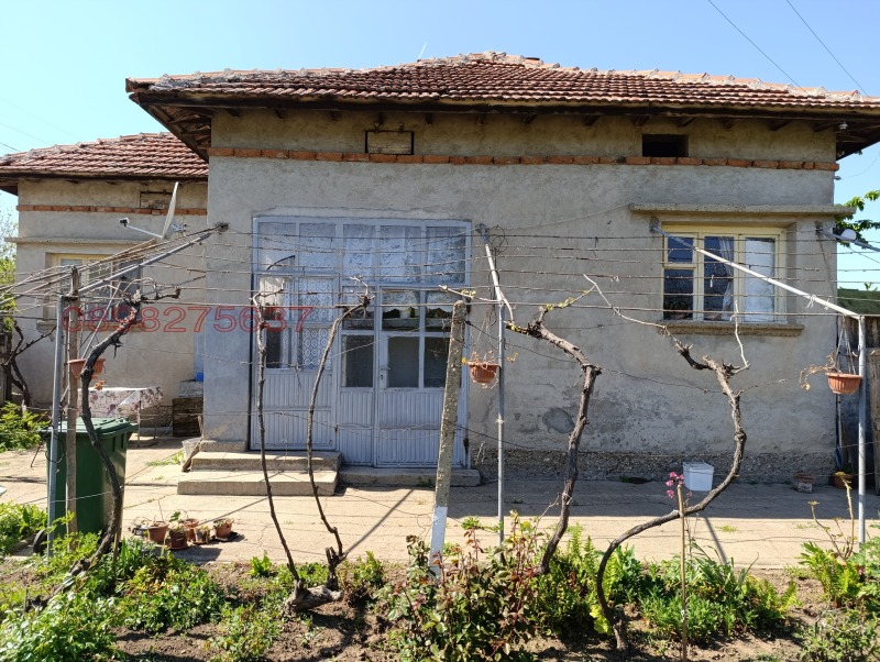 Продава  Къща, област Русе, с. Голямо Враново • 20 000 EUR • ID 22077687 — holmes.bg - [1] 
