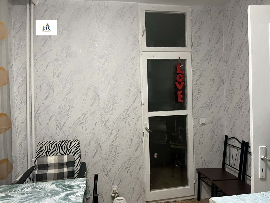 Продава 2-СТАЕН, гр. Плевен, Дружба 3, снимка 3 - Апартаменти - 54697361
