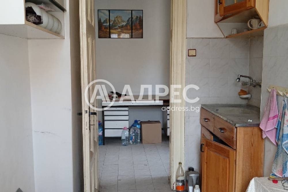 Продава ЕТАЖ ОТ КЪЩА, гр. Пловдив, Център, снимка 4 - Етаж от къща - 53959152