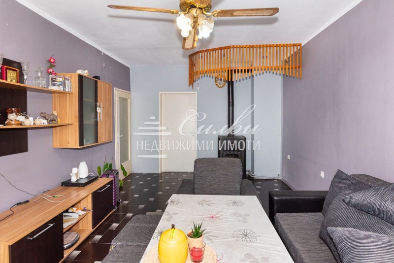 На продаж  3 кімнатна Шумен , Тракия , 113 кв.м | 27489793