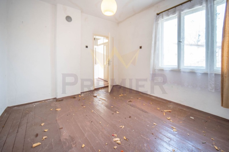 Продава КЪЩА, гр. Балчик, област Добрич, снимка 10 - Къщи - 52732084