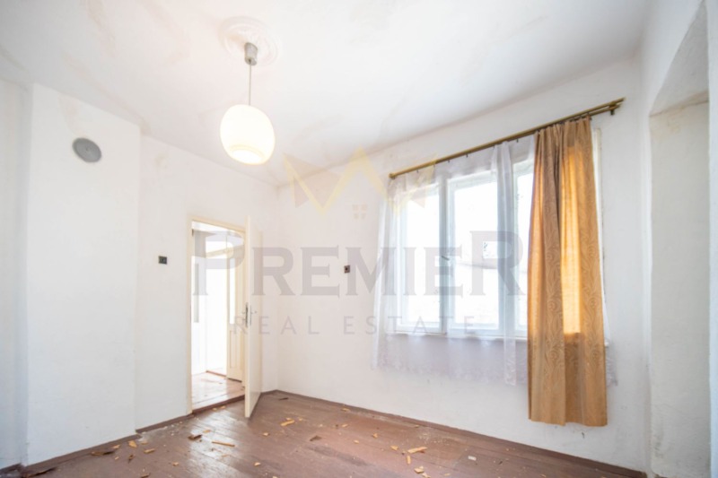 Продава КЪЩА, гр. Балчик, област Добрич, снимка 9 - Къщи - 52732084